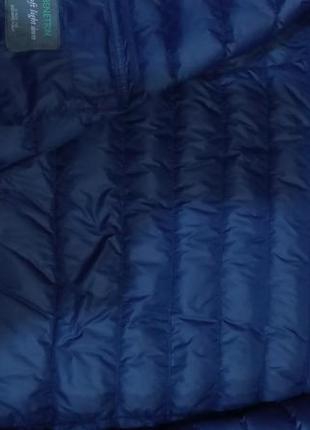 Пуховая курточка синего цвета4 фото