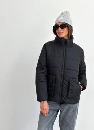 Зимняя куртка с капюшоном на утеплителе синтепон 200