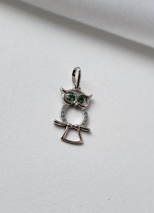 Серебряная подвеска подвес сова (контур) с зелеными глазками в камнях серебро 925 пробы родированное 3280р4 фото