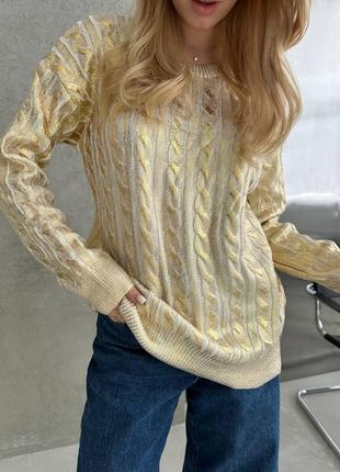 Трендовый вязаный свитер с золотым напылением, объемный удлиненный бежевый свитер на осень4 фото