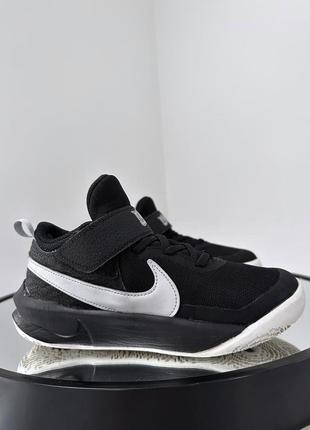 Крутые мощные кроссовки nike team hustle1 фото