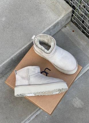 Ugg light grey deals