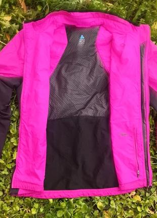 Женская беговая ветровка, куртка odlo primaloft logic windproof3 фото