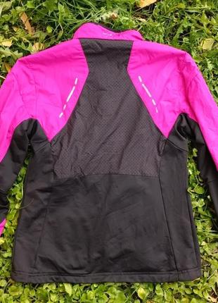 Женская беговая ветровка, куртка odlo primaloft logic windproof4 фото