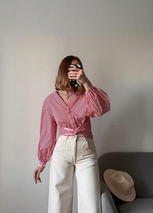 Жіноча блуза у смужку із обʼємними рукавами9 фото
