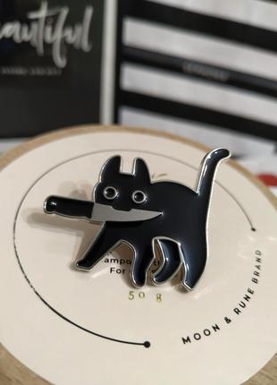 Пен черный кот с ножом значок нож брошка котик3 фото