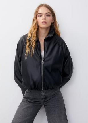 Стьобана куртка бомбер pull & bear 7712312