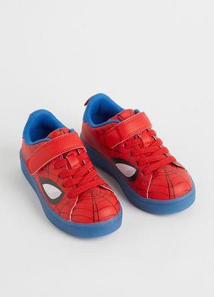 Кросівки marvel h&m 24 розмір
