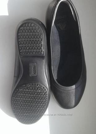 Шкіряні туфлі, балетки crocs устілка 23см 9