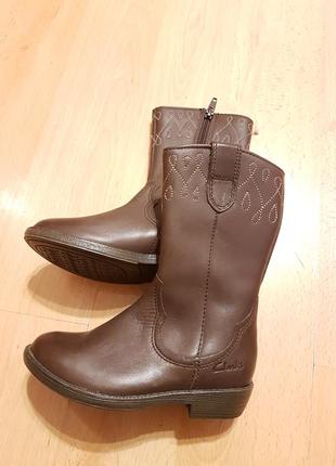 Шкіряні чобітки clarks biddie dress dark brown