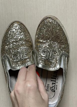 Продам золоті туфельки на дівчинку 31-й розмір