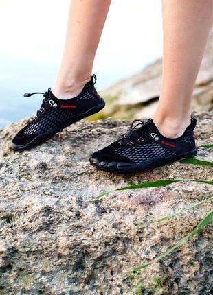 Черные акватапки обувь для плаванья и спорта аквашузы коралки1 фото