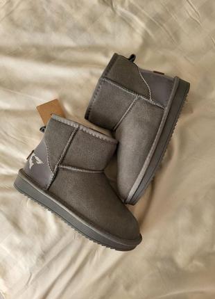 Жіночі уггі сірі ugg no brand ultra mini grey 2.0