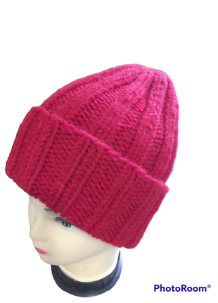 Шапка handmade. вязанная женская шапка бини. объемная вязанная женская шапка . красная шапка