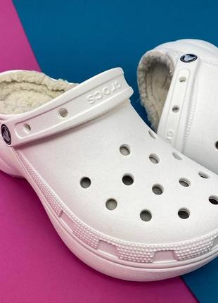 Женские кроксы утепленные на платформе crocs classic platform lined white белые