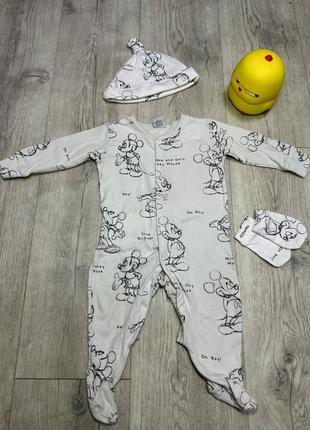 Пижама человечек 74 размер (6-9 месяцев) disney с царапками и шапочкой1 фото