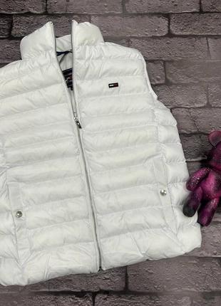 Женская жилетка tommy hilfiger черная и белая