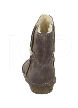 Замшеві черевики clarks lima caprice brown snuff3 фото