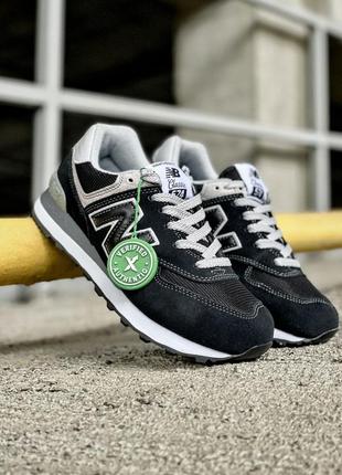 Женские кроссовки new balance 574 black grey черного с серым цветами