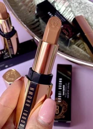 Розкішна помада зі зволожуючим ефектом bobbi brown luxe lipstick1 фото