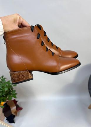 Ботинки кожаные рыжая, коричневая кожа, на шнурках, с квадратным носком на низких каблуках 3см2 фото