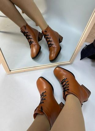 Ботинки кожаные рыжая, коричневая кожа, на шнурках, с квадратным носком на низких каблуках 3см7 фото