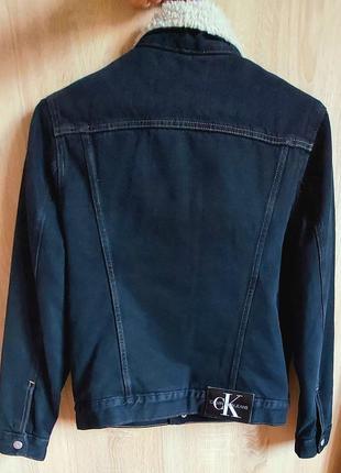 Куртка джинсова утеплена на хутрі calvin klein оригінал2 фото