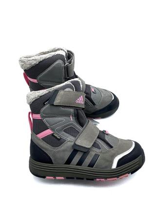 Оригінальні дитячі зимові черевики adidas
