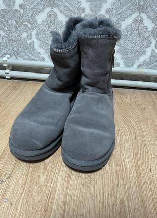 Ugg 2