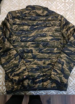 Пуховик куртка оригинал ellesse камуфляжного кольору l