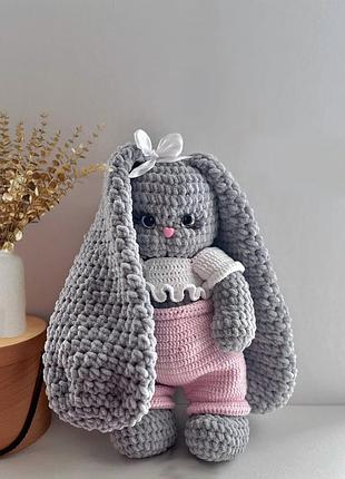 Іграшка амігурумі ручної роботи