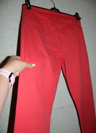 Р. 44-46/s-m джинсы бриджи женские стрейчевые красные reserved8 фото