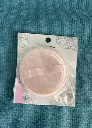 Новий спонж для нанесення макіяжу