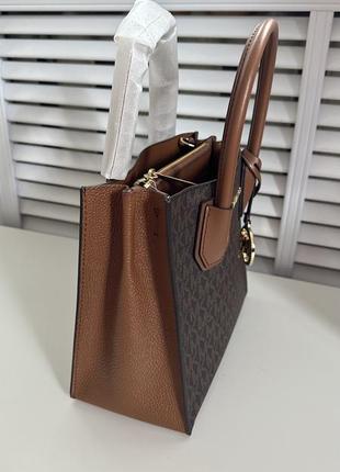 Коричнева сумка mercer medium brown logo michael kors3 фото