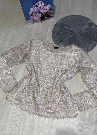 Светр травка бежевого кольору