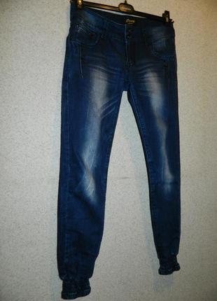 Р. 42-44/xs-s джинсы женские синие внизу на резинке oxxy2 фото