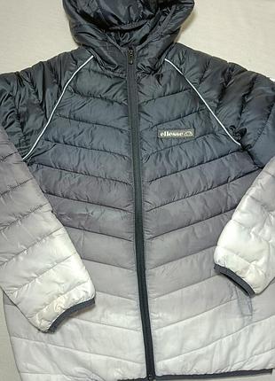 Ellesse куртка. куртка ellesse на подростка
. куртка з капюшоном від ellesse. демісезонна куртка