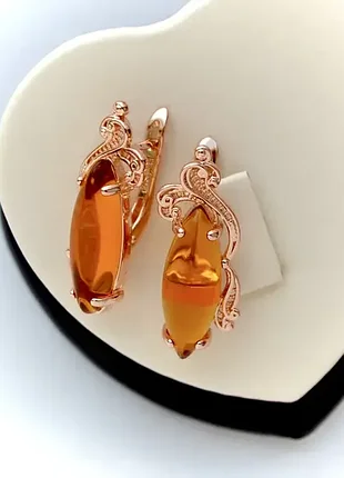 Красиві сережки з бурштином