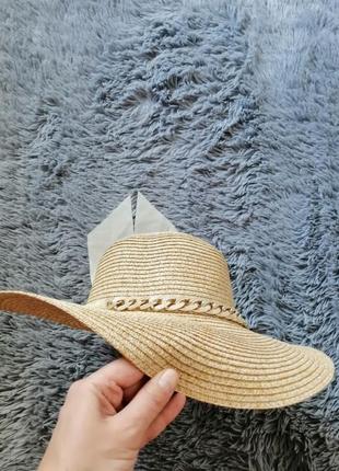 Пляжная шляпа плетеный фактура декорирована цепочкой и бантом размер универсальный5 фото
