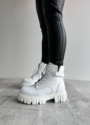Масивні зимові шкіряні черевики берці натуральна шкіра з хутром зима массивные кожаные ботинки берцы белые натуральная кожа с мехом3 фото