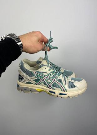 Женские бежевые кожаные кроссовки asics gel kahana 8 «beige green’ 1011b109-3003 фото