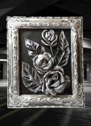 Картина 33 см - 28 см из кожи 100%, три серебристые розы , на стену, на стол, ручная работа