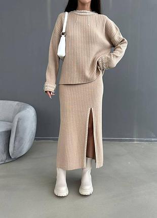 Костюм зі спідницею