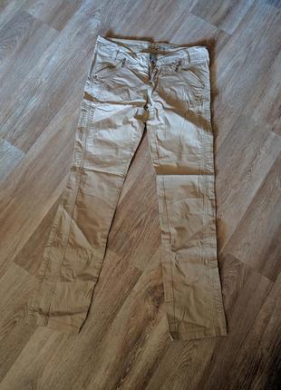 Жіночі брюки, розмір m.