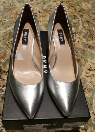 Туфлі dkny 36