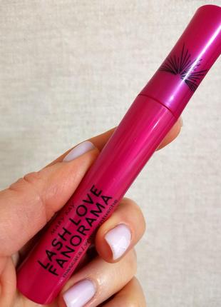 Туш для вій lash love fanorama

мері кей mary kay