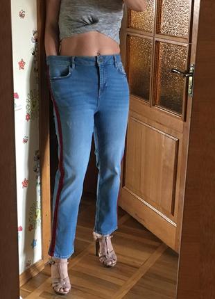 Прямі джинси мом висока посадка з лампасами смугами next4 фото