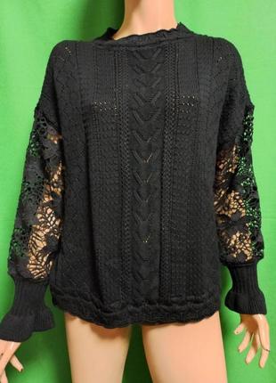 Ажурный вязаный свитер с кружевными рукавами.2 фото