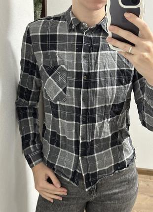 Рубашка в клітинку сіра чорна befree