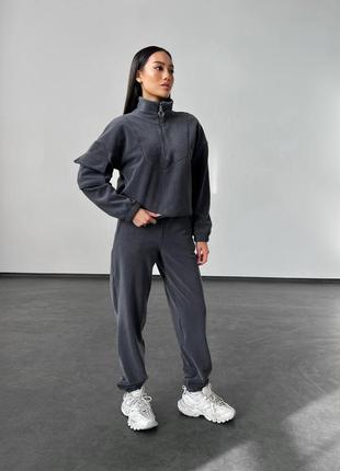 Спортивный костюм2 фото